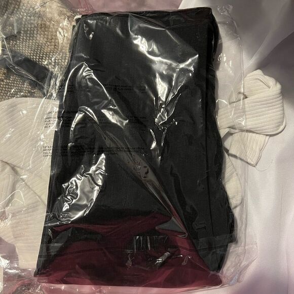 New with tag Hudson jeans - Picture 3 of 3